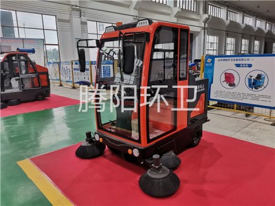 物流園使用電動(dòng)掃地車有什么好處